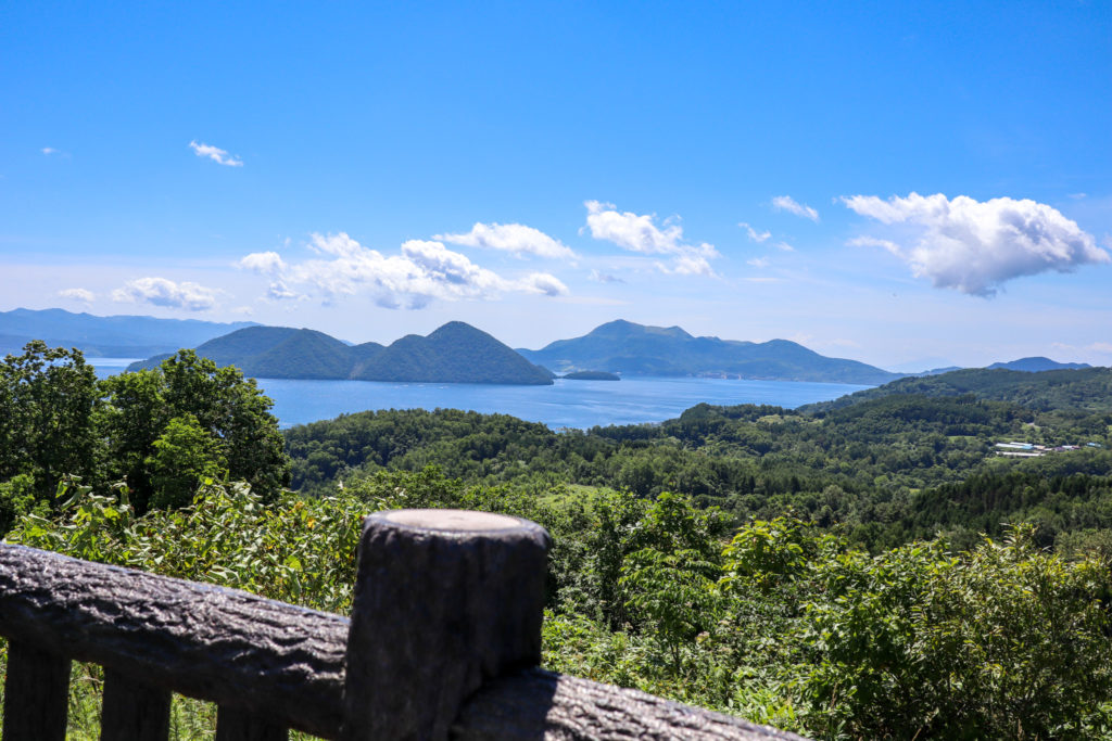 とうや湖からの景色